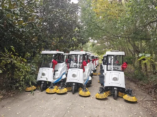 NanboC170 Semi-enclosed Road Sweeper serving a sanitation service provider in Jiangsu