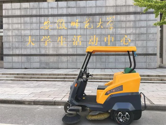 NanboC170 Semi-enclosed Road Sweeper serving a university in Wuhu​